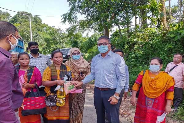 রাঙামাটিতে টিসিবির পণ্য বিক্রয় কার্যক্রম শুরু