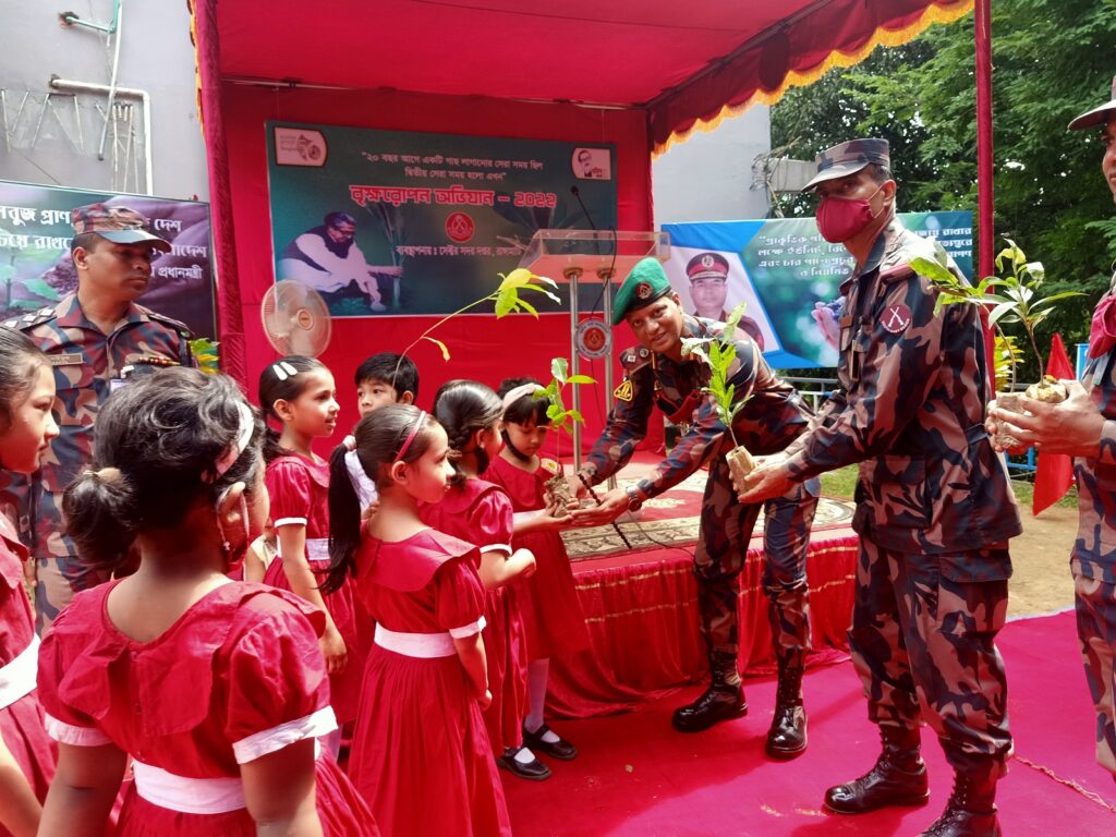 রাঙামাটিতে বিজিবি’র উদ্যোগে ৭ হাজার বৃক্ষ রোপণ ও বিতরণ