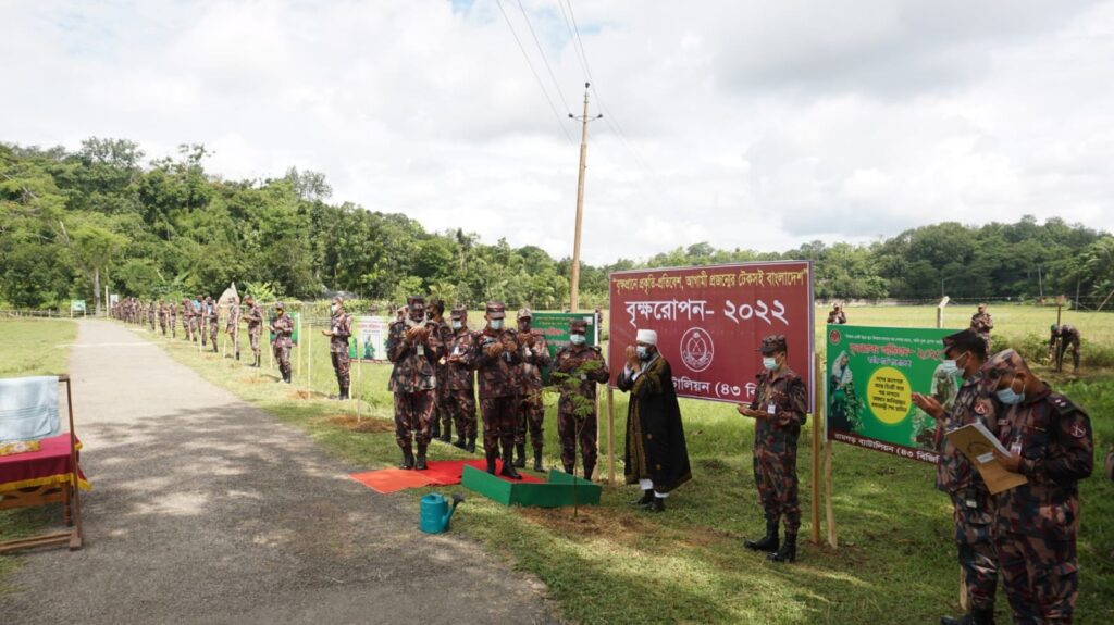 রামগড়ে ৪৩ বিজিবি’র বৃক্ষরোপণ সপ্তাহ পালিত