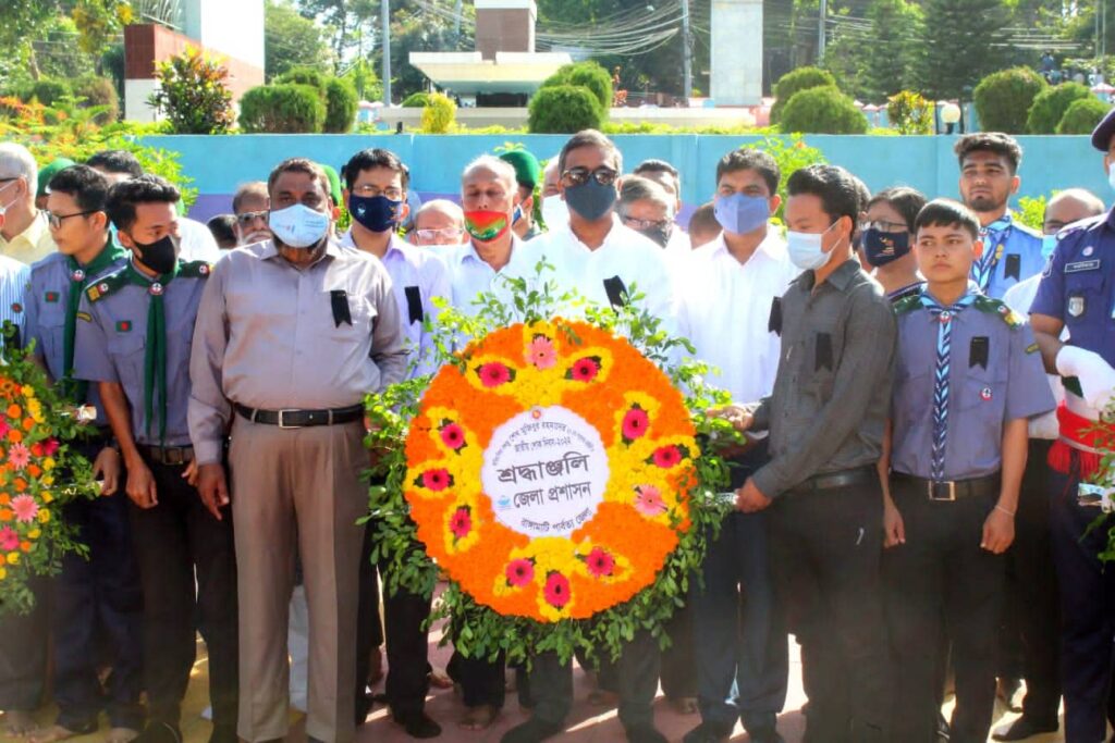 শ্রদ্ধা ও ভালোবাসায় জাতির পিতাকে স্মরণ