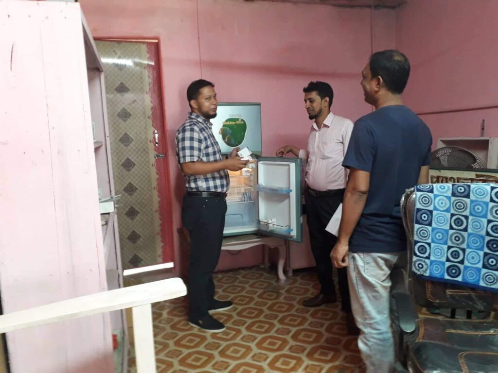 কাপ্তাইয়ে স্বাস্থ্যবিভাগের অভিযান: ২টি প্রতিষ্ঠান সাময়িক বন্ধ