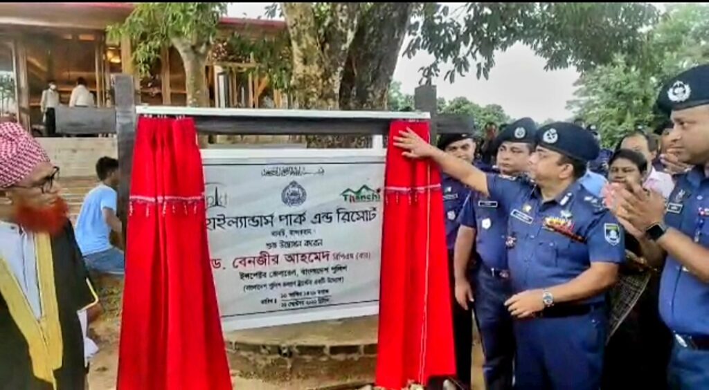 পাহাড়ে আমর্ড পুলিশের তিনটি ব্যাটালিয়ান স্থাপন হচ্ছে- থানচিতে আইজিপি