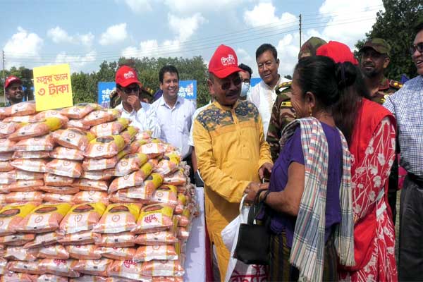 ৬৫০ পরিবারকে গুইমারা রিজিয়ন ও বিদ্যানন্দ ফাউন্ডেশনের সহায়তা