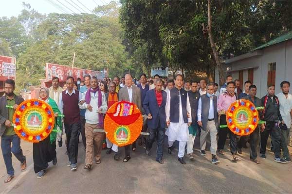 বিজয় দিবসে আওয়ামীলীগের পুস্পস্তবক অর্পন ও আলোচনা সভা