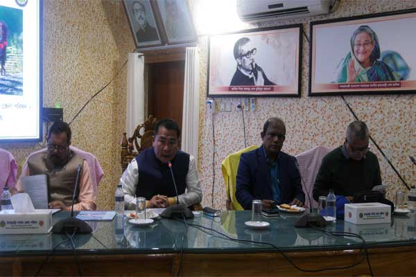 ‘পাহাড়-পর্বত সুরক্ষা করে প্রাণ প্রকৃতি রক্ষায় ভূমিকা রাখতে হবে’