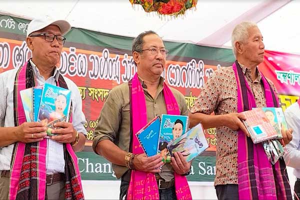 ‘সাহিত্য-সংস্কৃতি অনুশীলনের মাধ্যমে চাকমা ভাষা টিকিয়ে রাখা সম্ভব’